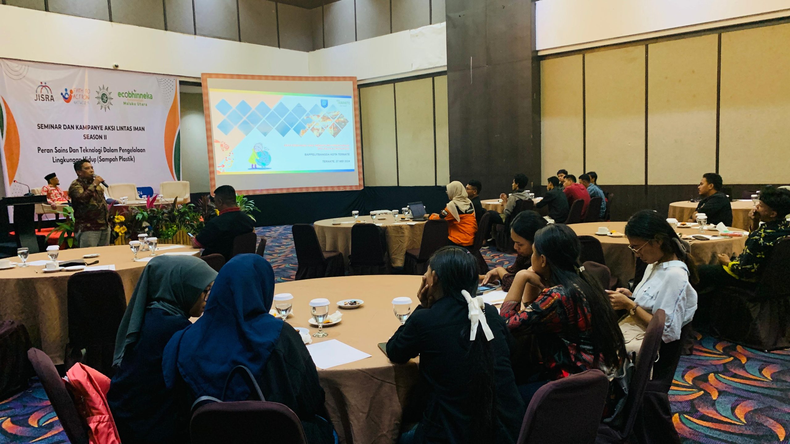Ecobhinneka Muhammadiyah Maluku Utara sukses menggelar Seminar dan Kampanye Aksi Lintas Iman Season II . (Foto: Istimewa)